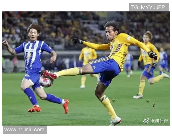 大宫松鼠与冈山绿雉的激烈对决展现足球魅力与团队精神